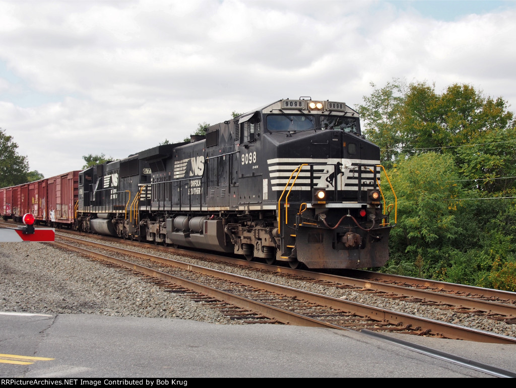 NS 9098 leads a local eastbound freight